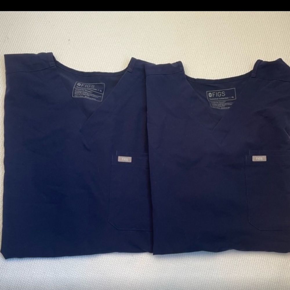 Figs • Technical Collection V-neck Scrub Top Size XL